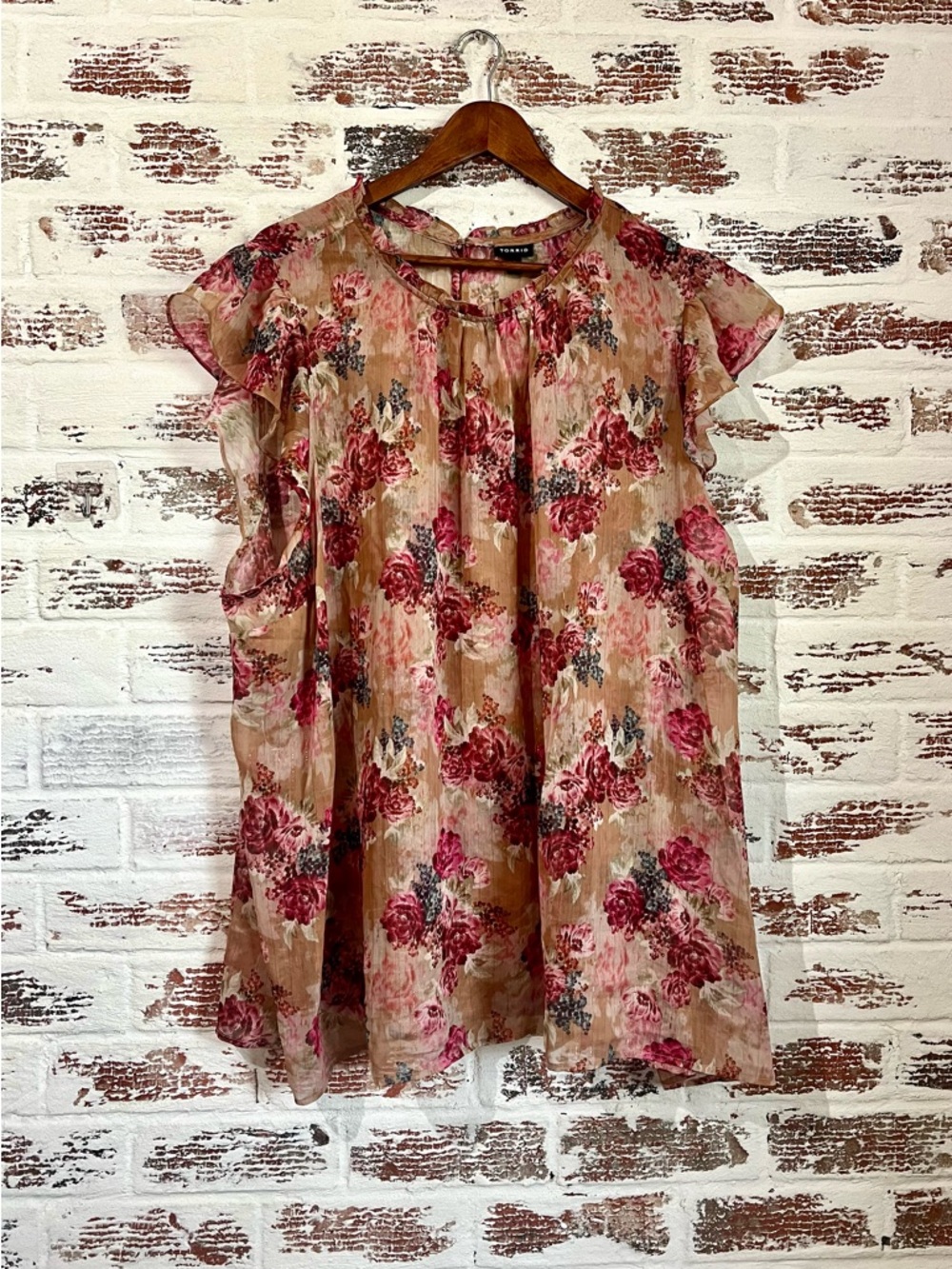 Torrid Blouse Semi Sheer Flutter Cap Sleeves Floral Chiffon Mock Neck Sz 5 (5X)